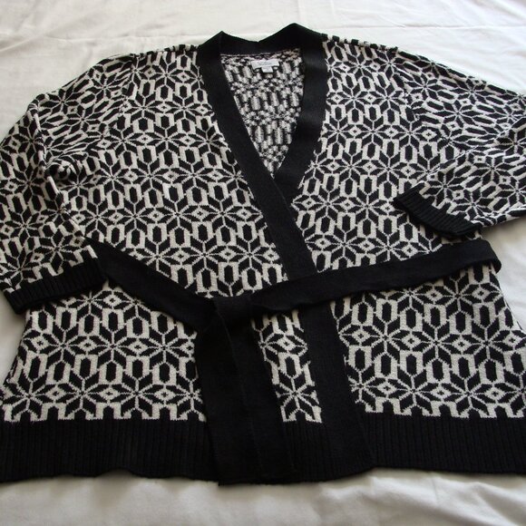 CROFT & BARROW Black & White Long Sleeve SQUISHY Belted CARDIGAN Sweater Sz 2X - Picture 2 of 6